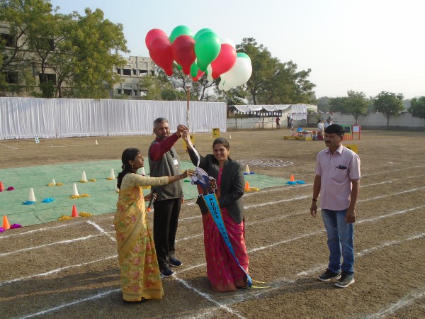 Annual Sports Day Celebration 2018-2019 - dhule